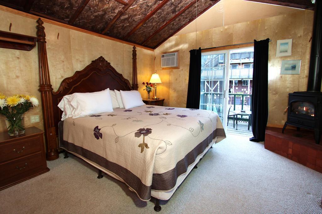 The Woods Hotel - Gay Lgbtq Cabins Guerneville Δωμάτιο φωτογραφία