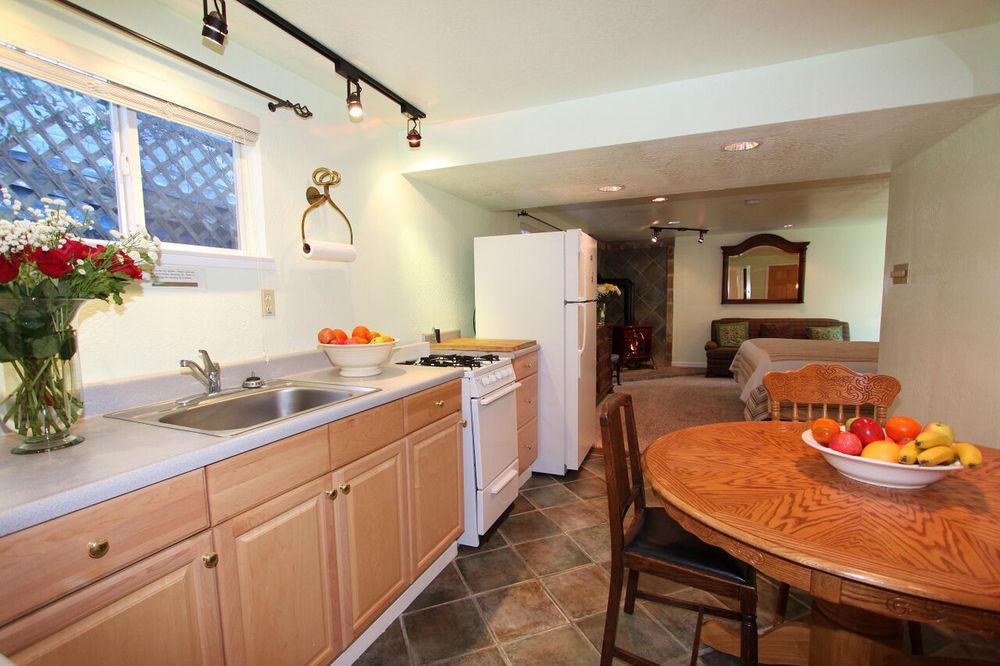 The Woods Hotel - Gay Lgbtq Cabins Guerneville Εξωτερικό φωτογραφία