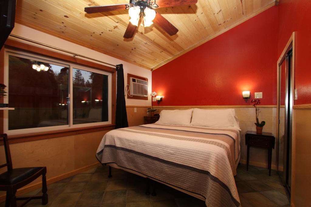 The Woods Hotel - Gay Lgbtq Cabins Guerneville Εξωτερικό φωτογραφία