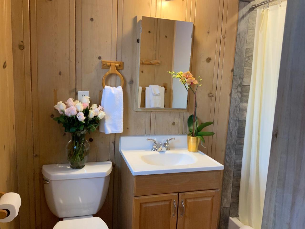The Woods Hotel - Gay Lgbtq Cabins Guerneville Εξωτερικό φωτογραφία